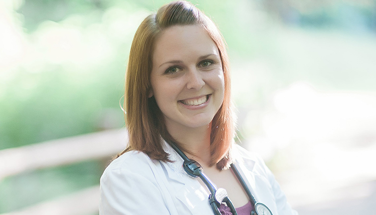 Meet Dr. Kellie Kietzman at Cascade Summit Animal Hospital